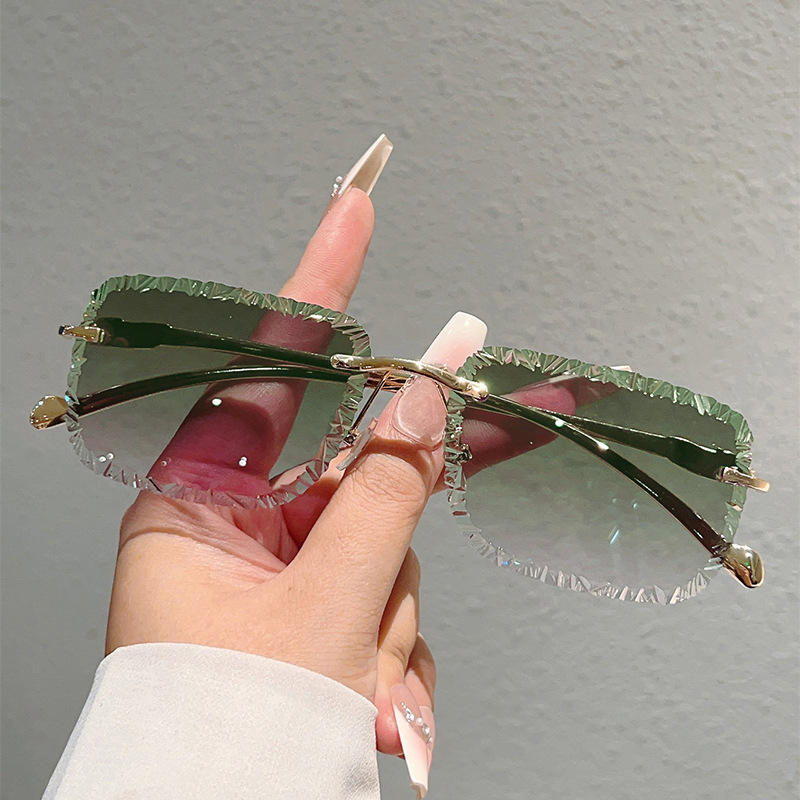 ✨ Luxury Rimless Gradient Sunglasses ✨